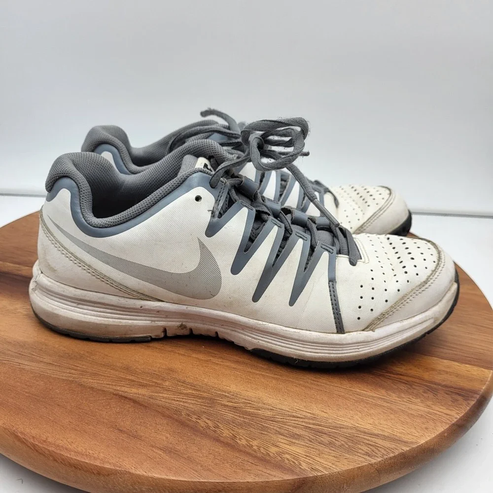 Nike Vapor Court Running Shoes Womens Size 8 631713-100 White Gray Trainers‎